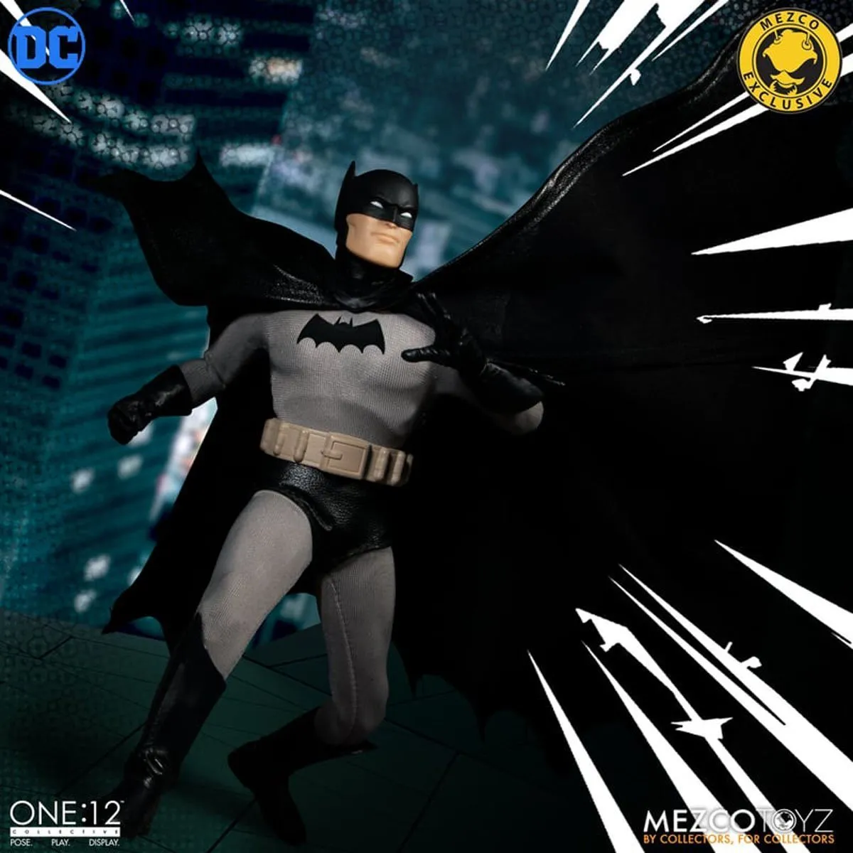 DC Comics Mezco One:12 Collective Batman: Caped Crusader (Golden Age Edition)