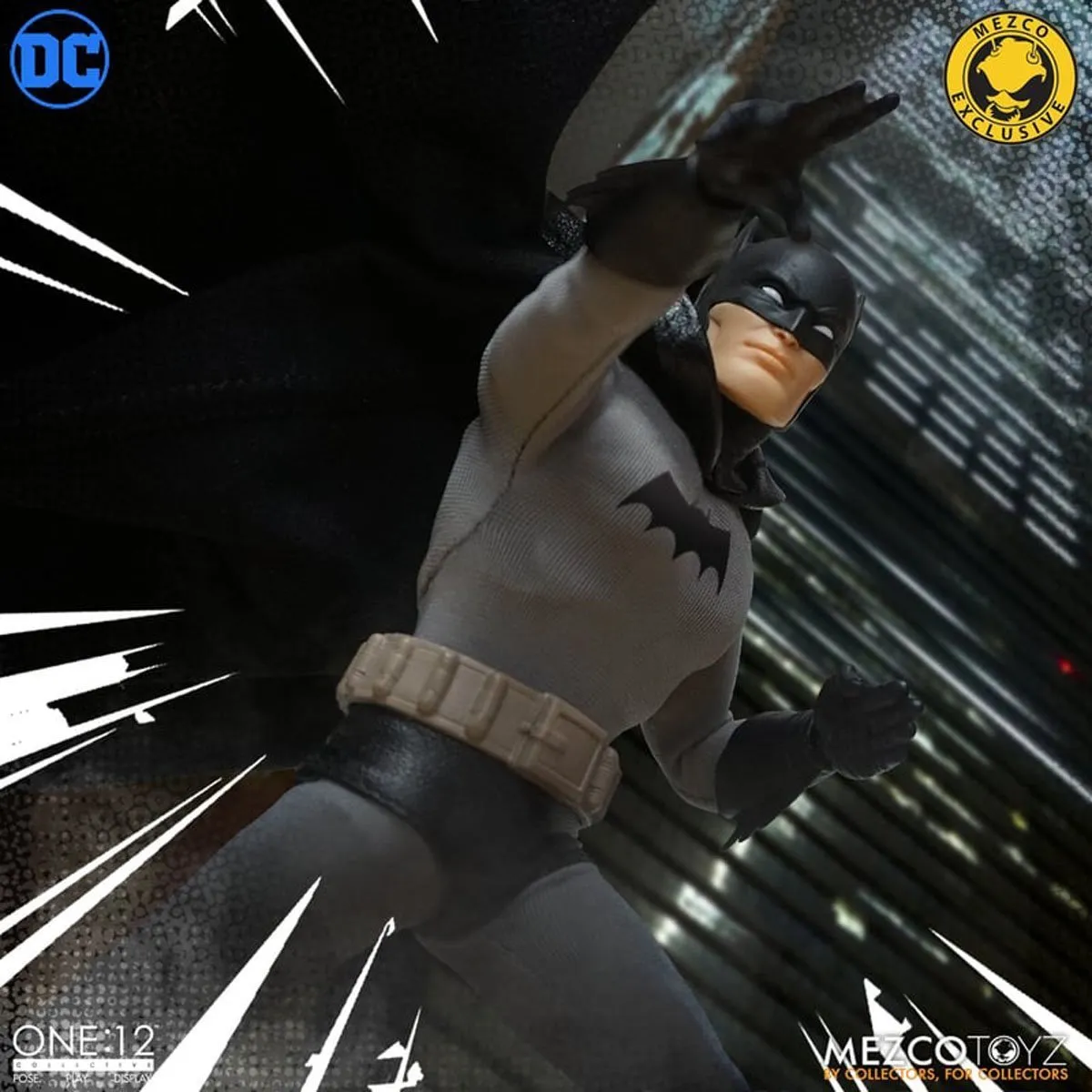 DC Comics Mezco One:12 Collective Batman: Caped Crusader (Golden Age Edition)