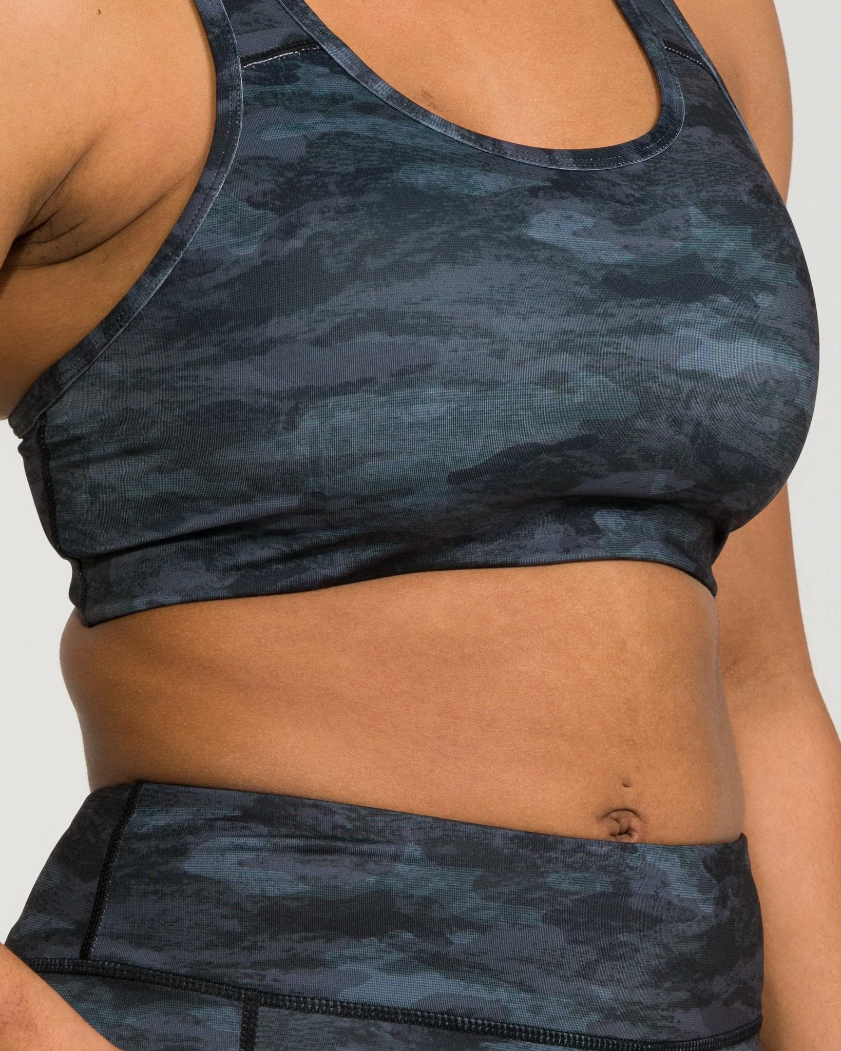 IAB Flex Sports Bra Camo Black