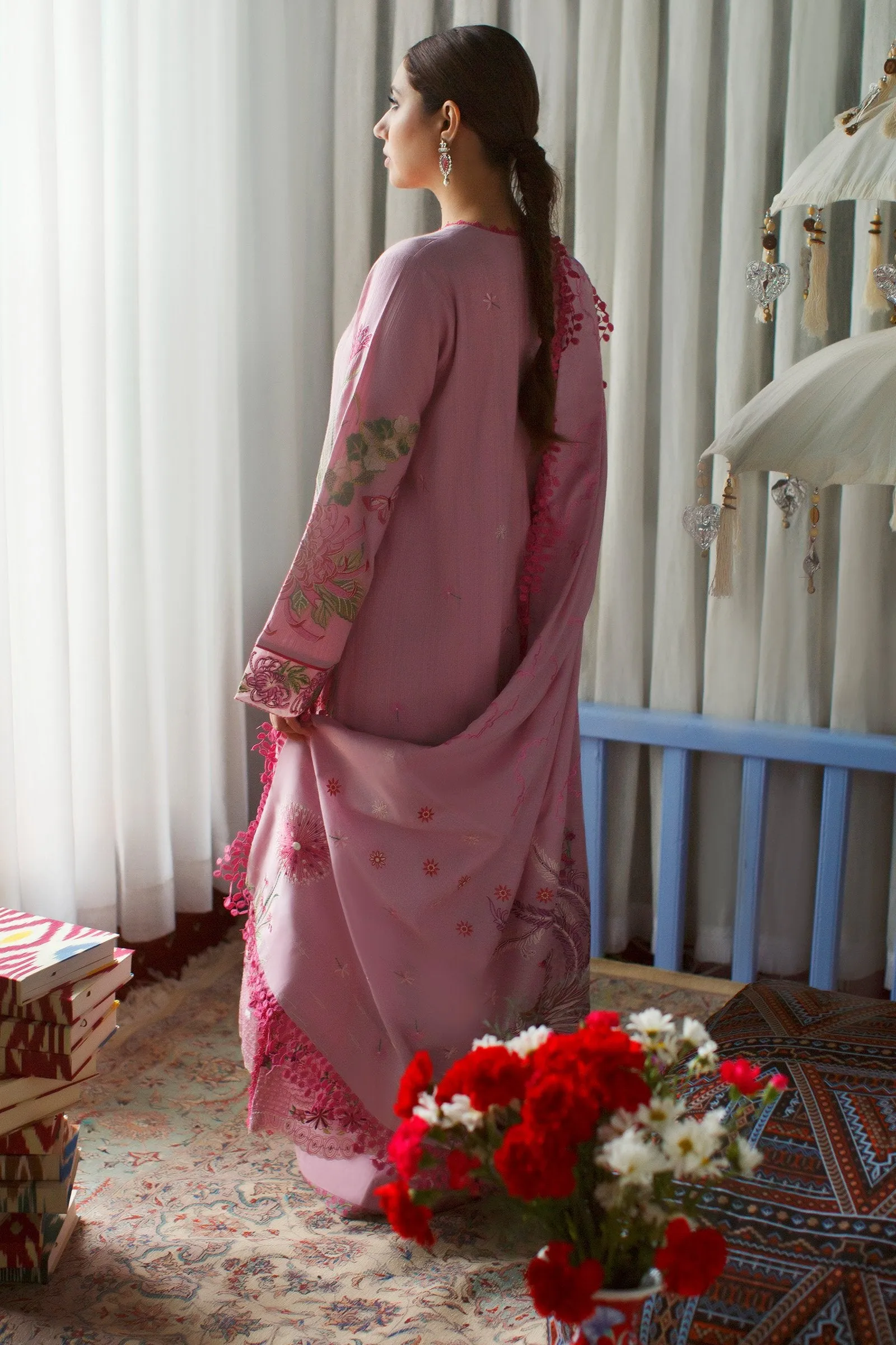 Élan Luxury Lawn Collection – EL21-06 A (AERGUL)