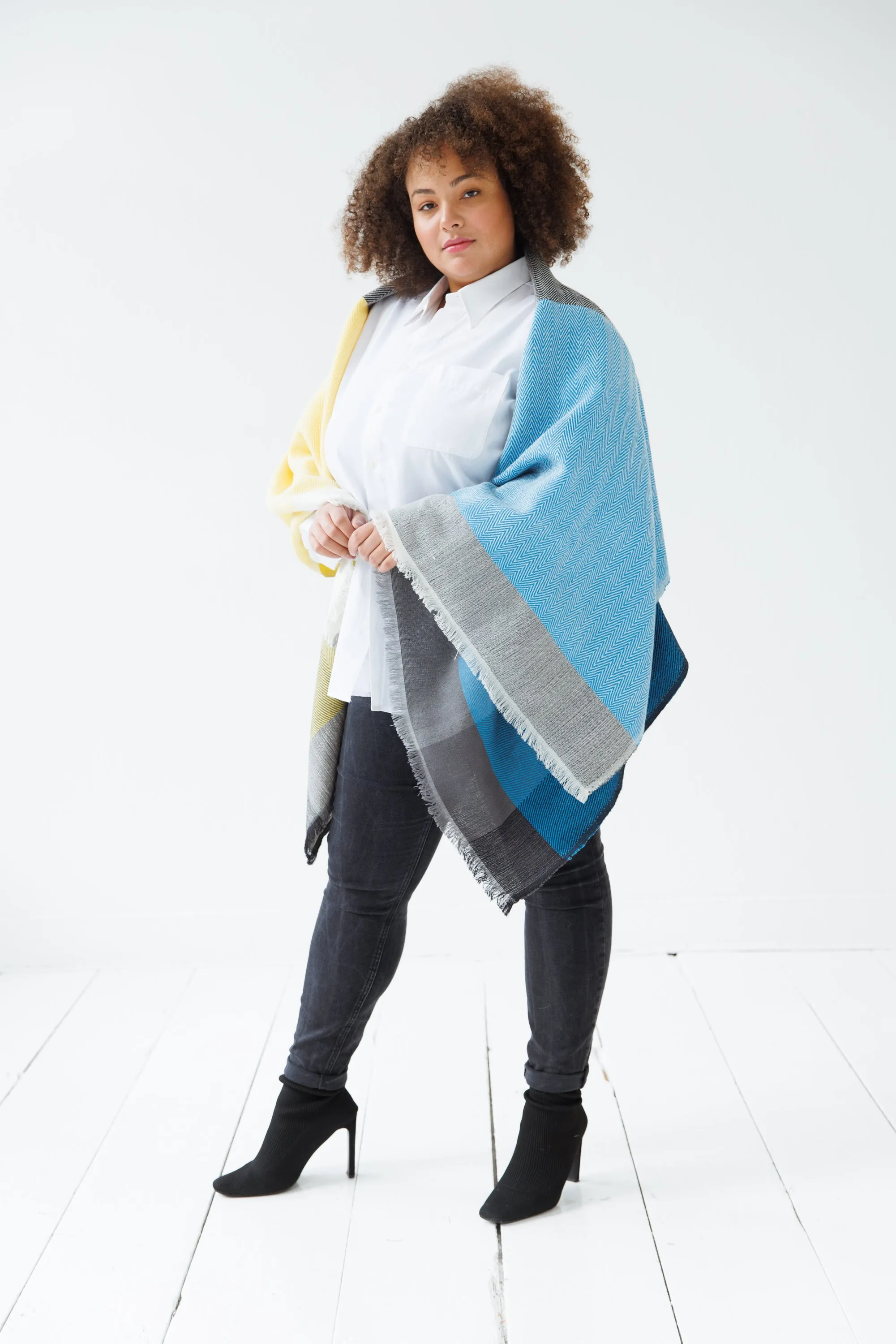 NEW! JULAHAS  LIMITED EDITION DARIA Cape Peace Plus Size