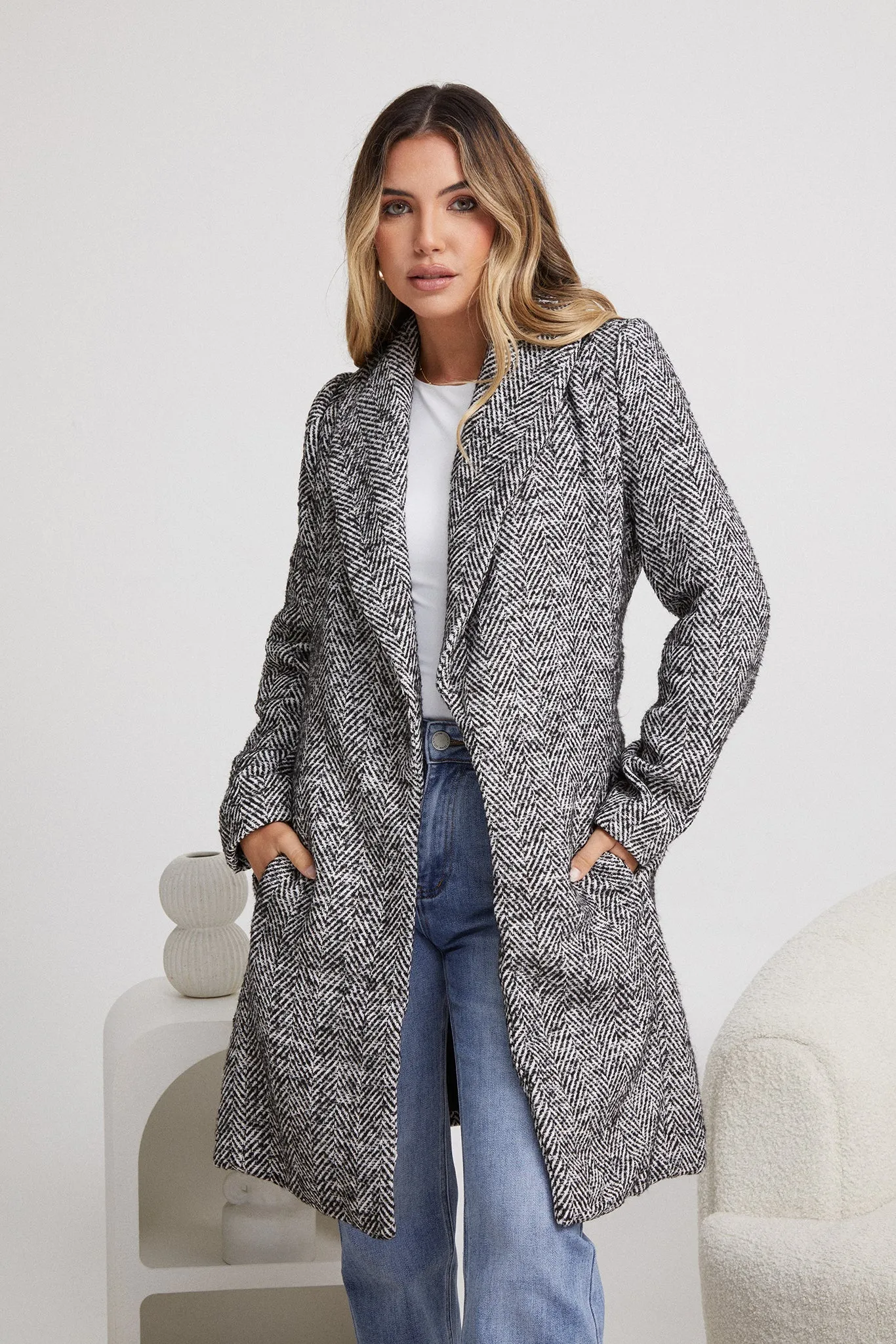 Omorie Coat - Black Print